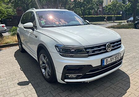 VW Tiguan Volkswagen 1.5 TSI R-LINE*PANO*360°Kamera
