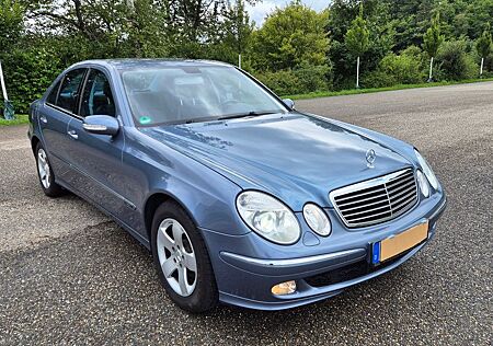 Mercedes-Benz E 240 Avantgarde*Standhzg*AHK*Xenon*4ZonenKl*TÜV05/27