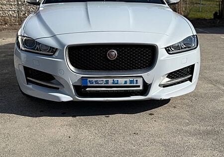 Jaguar XE 20d 180PS AWD Landmark Edition Automatik ...