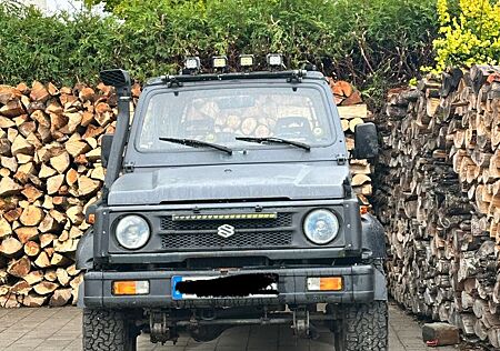 Suzuki SJ Samurai Santana Cabrio