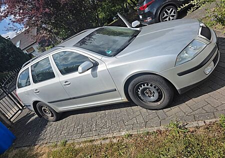 Skoda Octavia 2.0 TDI PD DSG Elegance Elegance