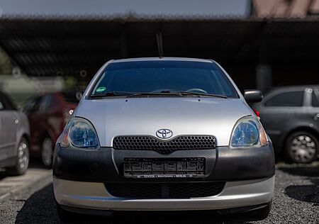 Toyota Yaris 1.0 -