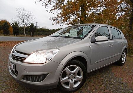 Opel Astra 1.6 Twinport NAVI 77kW