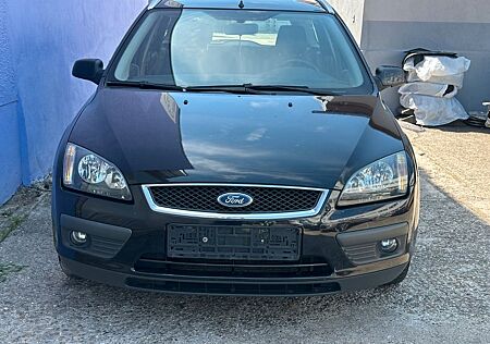 Ford Focus 1.6 Sport !!!Tüv 6/2027!!!