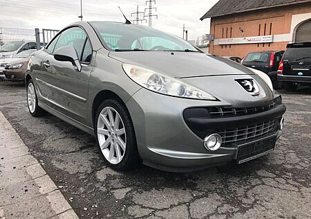 Peugeot 207 CC Cabrio-Coupe Roland Garros/Tüv Neu