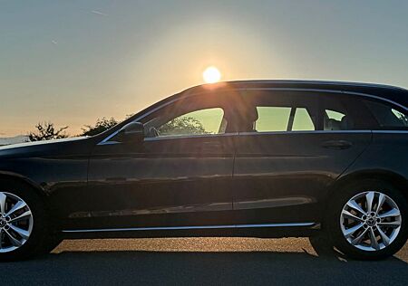 Mercedes-Benz C 180 T Autom. - AVANTGARDE