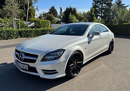 Mercedes-Benz CLS 350 CDI BlueEFFICIENCY AMG-Paket