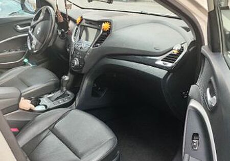 Hyundai Santa Fe 2.2 CRDi Style 4WD Automatik Style