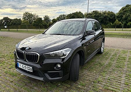 BMW X1 sDrive18i Advantage\ AHK*HU, Service NEU