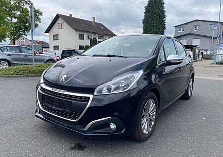 Peugeot 208 Allure PureTech 82