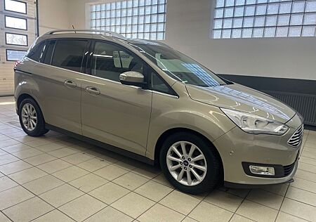 Ford Grand C-Max Titanium