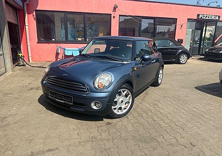 Mini ONE .HU NEU.Klimaautomatik.8Fachbereift.