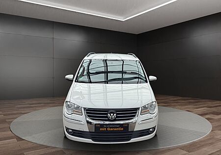 VW Touran Volkswagen Highline*NAVI*VOLL-LEDER*SITZHEIZUNG*AHK*