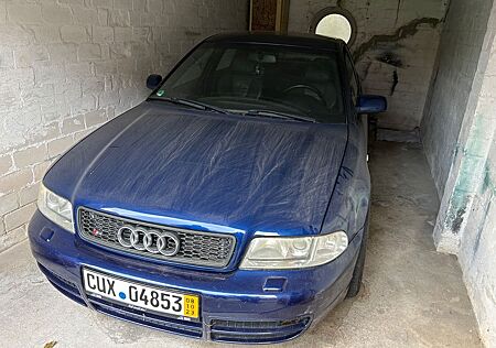Audi S4 b5 Limousine