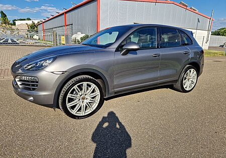 Porsche Cayenne Diesel Panorama 21" Navi Leder AHK