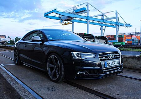 Audi S5 3.0 TFSI S tronic quattro -