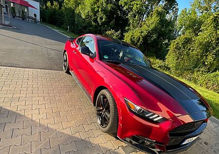 Ford Mustang 2.3 EcoBoost -
