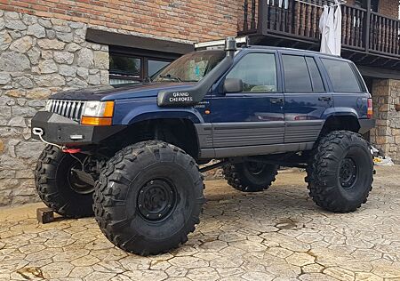 Jeep Grand Cherokee TSL 44