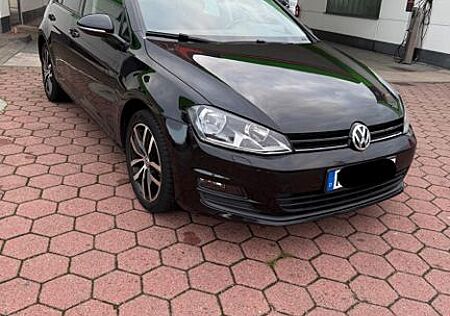 VW Golf Volkswagen 2.0 TDI DSG BMT CUP CUP