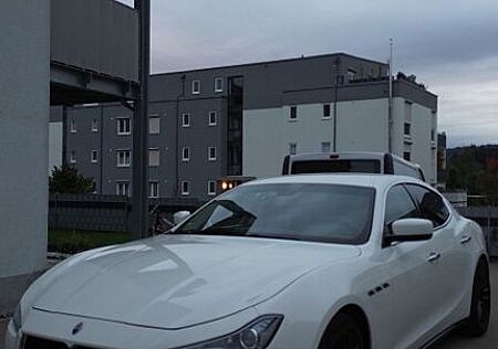 Maserati Ghibli 3.0 V6 Diesel Automatik -