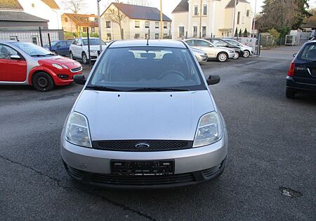 Ford Fiesta 1.4 16V Ghia EST