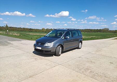 VW Touran Volkswagen 1.6FSI Trendline AHK GRA Winterpaket