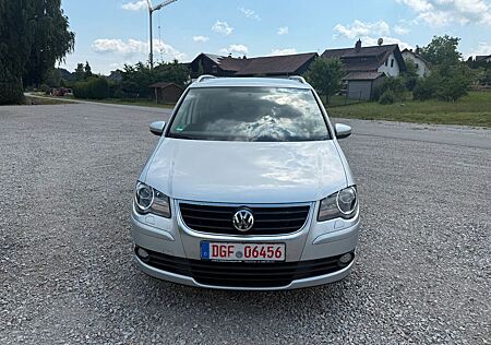 VW Touran Volkswagen Freestyle-1.6 Ltr-2.Hand-5Sitze-Shz-Euro4