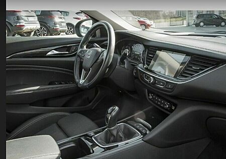 Opel Insignia 1.5 Turbo 121kW Business Innovation...