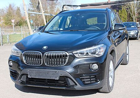 BMW X1 2.0iA xDrive SportLine-HeadUp-Panorama-Leder