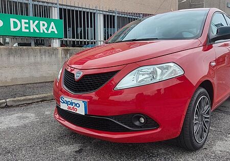 Lancia Ypsilon 1.0 FireFly 5 porte S&S Hybrid Ec