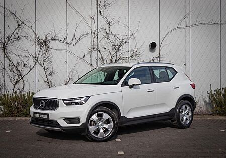 Volvo XC 40 XC40 T2 Aut. Momentum | DAB | PDC achter | Tempo
