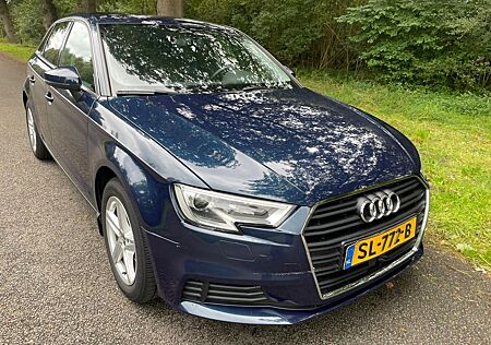 Audi A3 Sportback 1.6 TDI Design Pro Line Plus [VIRTU