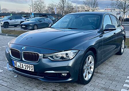 BMW 320d xDrive Luxury Line