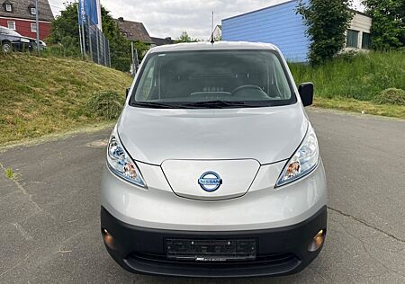 Nissan E-NV200