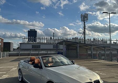 BMW 330d Cabrio M-Paket Lci Harman Kardon Individual