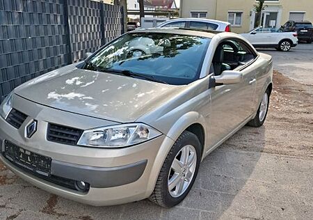 Renault Megane Coupé-Cabriolet Luxe Privilege 1.6 Lu...