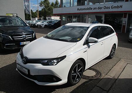 Toyota Auris Touring Sports Hybrid Team D