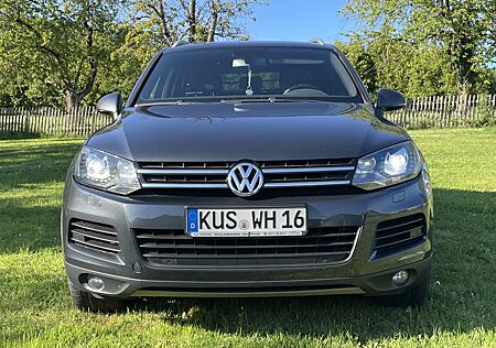 VW Touareg Volkswagen 3.0 V6 TDI Tiptronic BlueMotion Tech...
