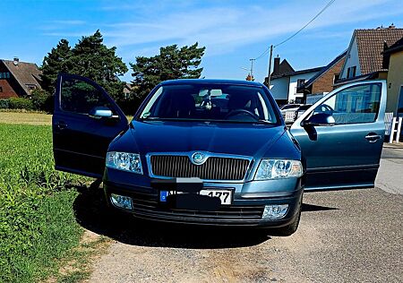 Skoda Octavia 1.6 Elegance 114.000 km, HU: 1 Jahr