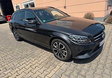 Mercedes-Benz C 220 T-Modell T d 4Matic Panorama,