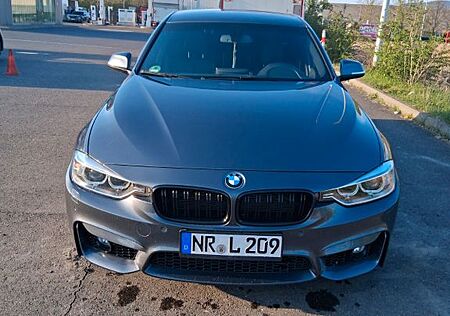 BMW 335i - F30