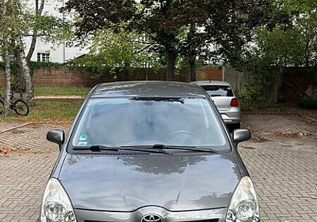 Toyota Corolla Verso 1.8 Executive*1.Hand*7Siitzer*Aut.
