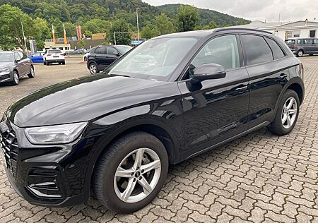 Audi Q5 2.0 40 TDI quattro AHK Panoramadach NAVI