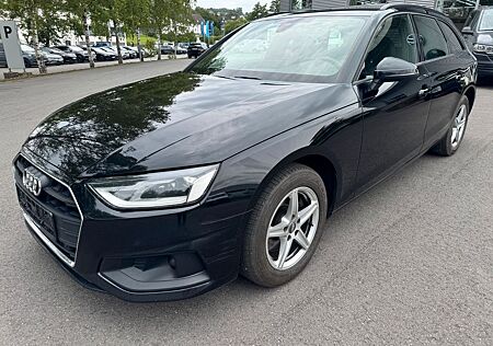 Audi A4 Avant 30 TDI ACC