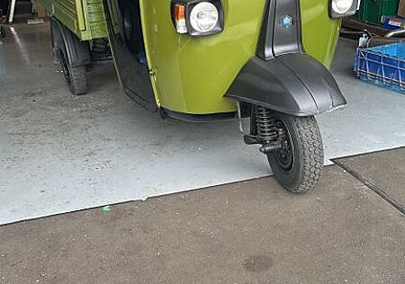 Piaggio APE