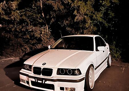 BMW 316i Limousine Projektaufgabe!!!