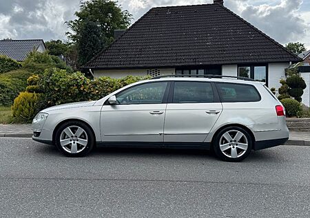 VW Passat Variant Volkswagen Passat, TÜV neu, Leder, Kamera, Xenon, AHK, DSG