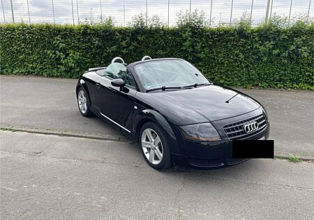 Audi TT Roadster 1.8T 140 kW tiptronic -