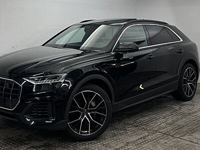 Audi Q8 55 TFSI qu S line PANO+AHK+STANDHZG+AIR-SPORT