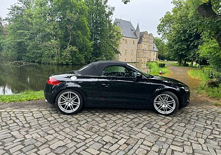 Audi TT Roadster 3.2 S tronic quattro -